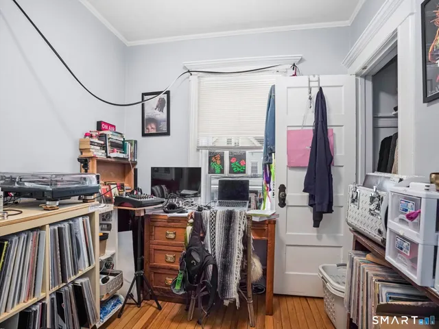 $945,000 | 28 Dolsen Place, Stamford, CT 06901