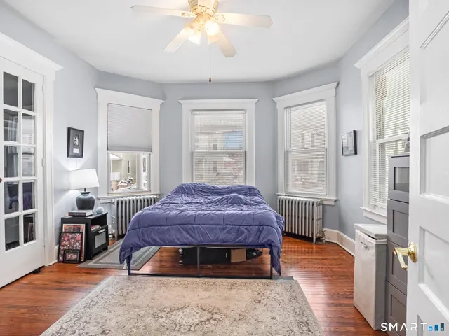 $945,000 | 28 Dolsen Place, Stamford, CT 06901