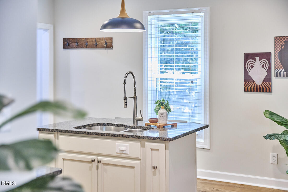 2203 Chapel Hill Road Durham, NC 27707 - Photo 29 of 61
