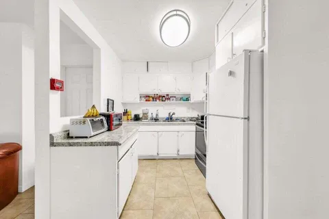 $540,000 | 431 Southwest 1st Avenue, Boynton Beach, FL 33435