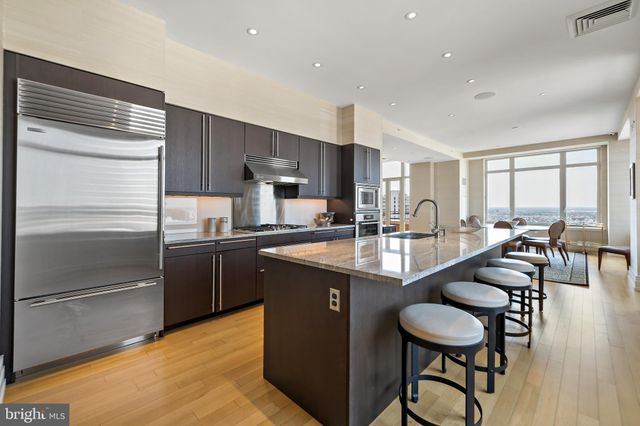 $6,500,000 | 130 South 18th Street, Unit 3102, Philadelphia, PA 19103