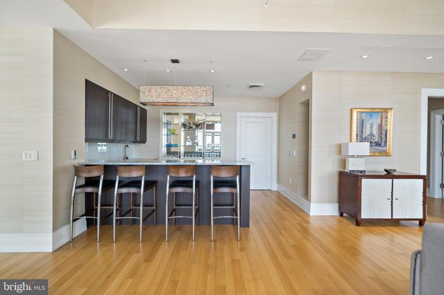 $6,500,000 | 130 South 18th Street, Unit 3102, Philadelphia, PA 19103