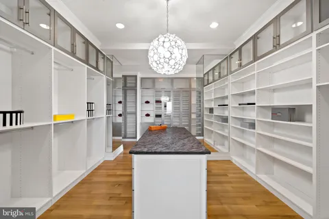 $6,500,000 | 130 South 18th Street, Unit 3102, Philadelphia, PA 19103