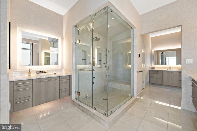 $6,500,000 | 130 South 18th Street, Unit 3102, Philadelphia, PA 19103