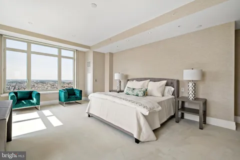 $6,500,000 | 130 South 18th Street, Unit 3102, Philadelphia, PA 19103