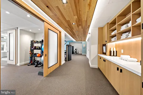 $6,500,000 | 130 South 18th Street, Unit 3102, Philadelphia, PA 19103