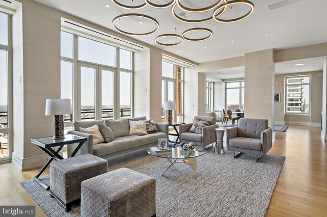 $6,500,000 | 130 South 18th Street, Unit 3102, Philadelphia, PA 19103