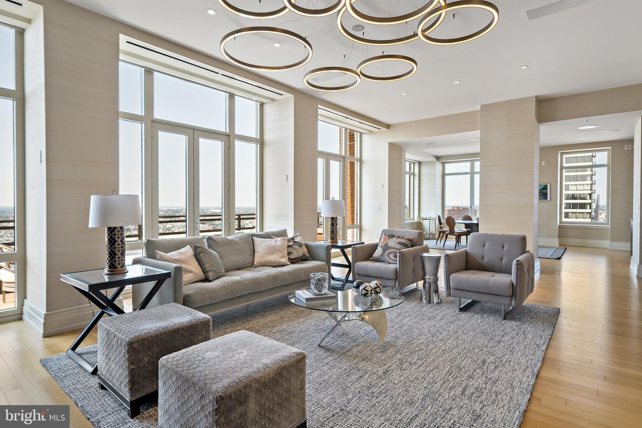 130 South 18th Street, Unit 3102 Philadelphia, PA 19103 - Photo 4 of 43 Great Penthouse Ceiling Height