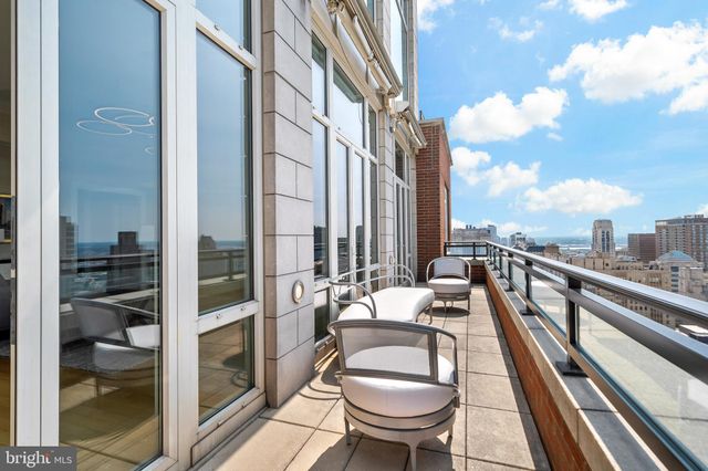 $6,500,000 | 130 South 18th Street, Unit 3102, Philadelphia, PA 19103