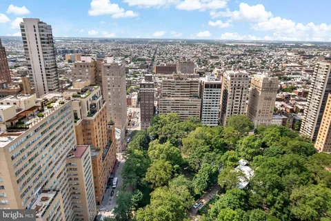 $6,500,000 | 130 South 18th Street, Unit 3102, Philadelphia, PA 19103