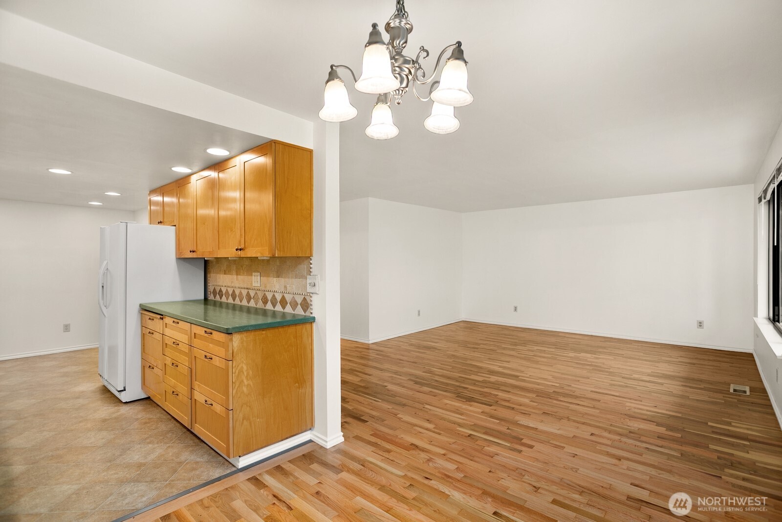 616 South 25th Street Renton, WA 98055 - Photo 12 of 34 Gallery Image 12