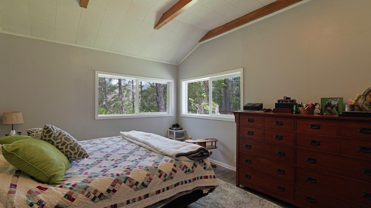 7458 Crowfoot Road Trail, OR 97541 - Photo 13 of 41 Bedroom 1