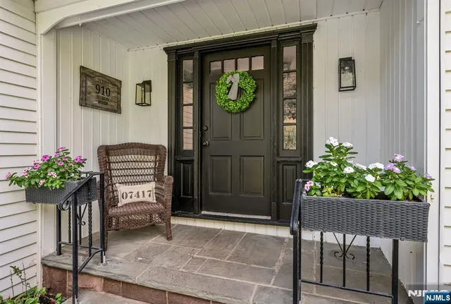 $1,345,000 | 910 Huron Road, Franklin Lakes, NJ 07417