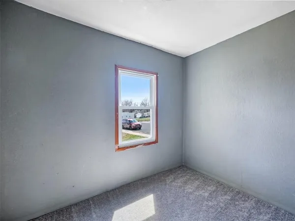 $125,000 | 408 North 5th Street, Leavenworth, KS 66048