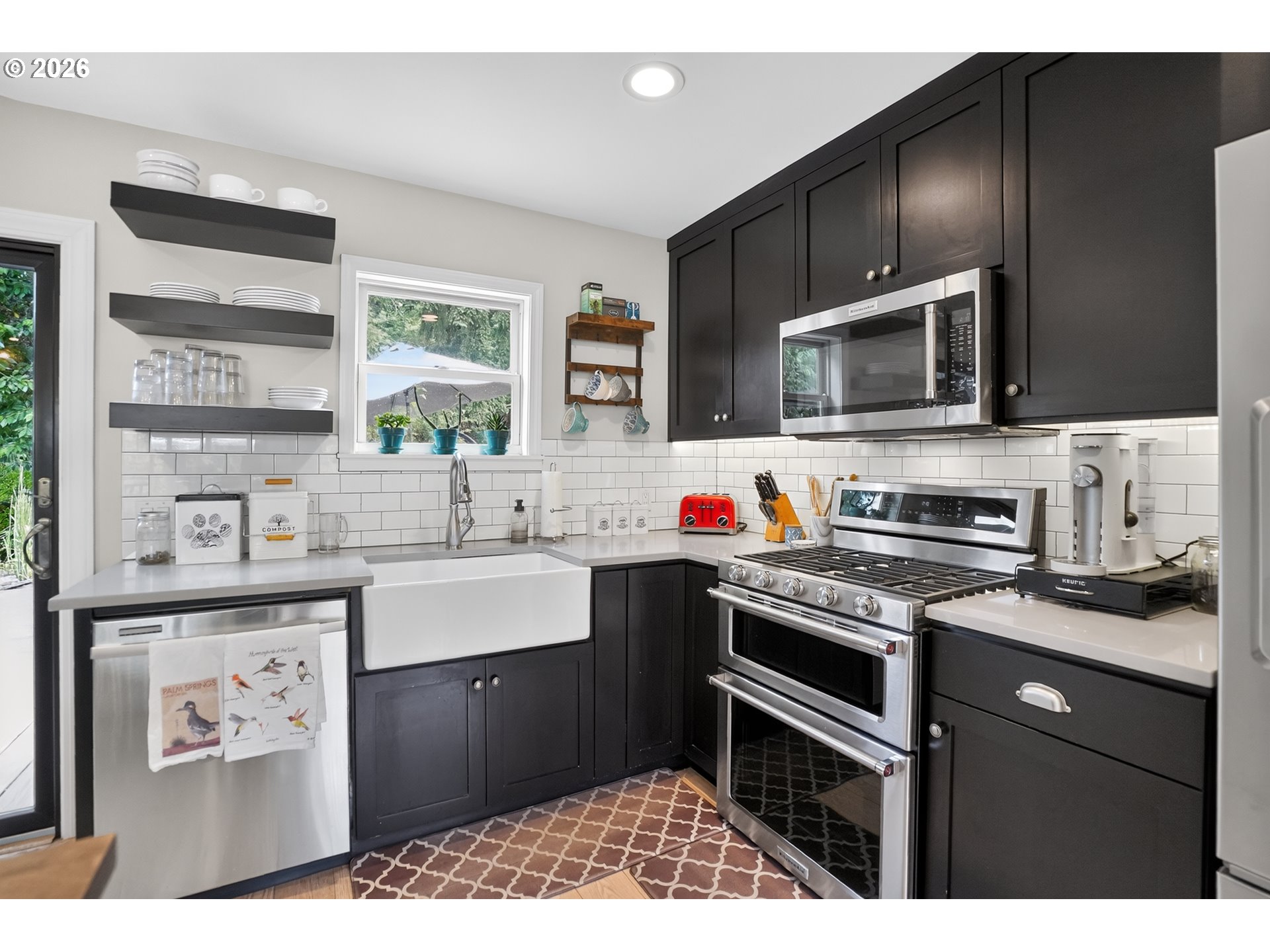 8326 Southwest 57th Avenue Portland, OR 97219 - Photo 12 of 28 Kitchen
