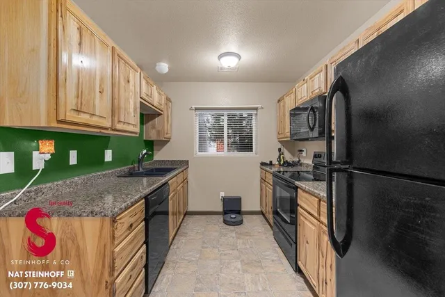 $325,000 | 1096 6th Street, Evansville, WY 82636