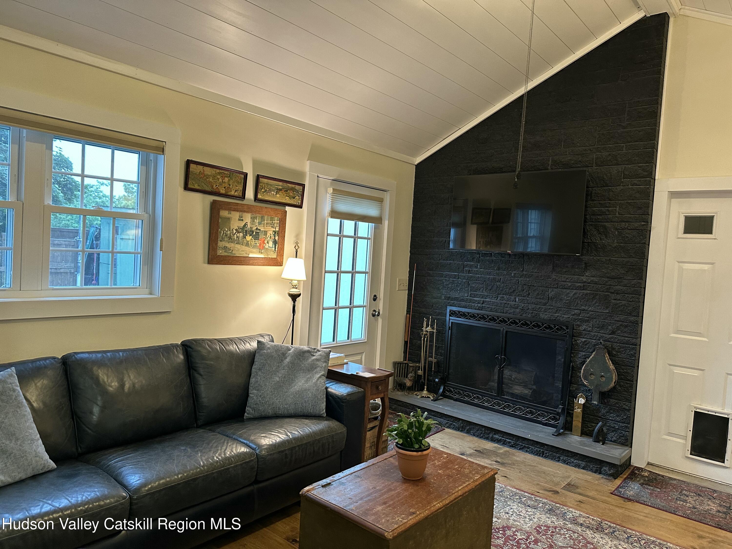 26 Eichybush Road Kinderhook, NY 12106 - Photo 7 of 15 IMG_7214