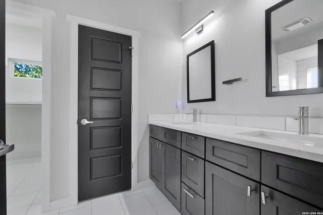 $1,995 | 121 Alabama Street, San Antonio, TX 78203