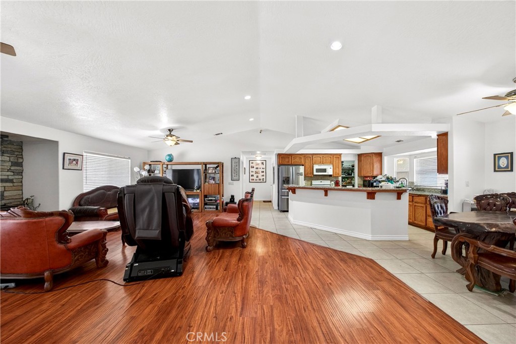 9562 Cambria Road Phelan, CA 92371 - Photo 22 of 55