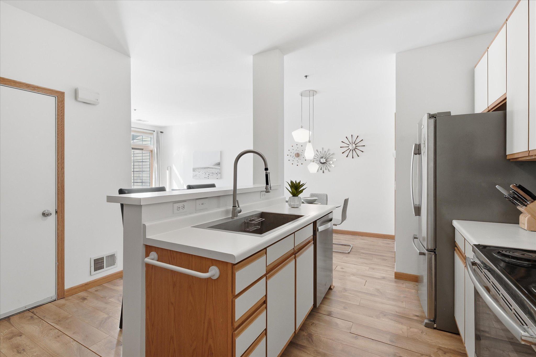 8449 Cortland Road Eden Prairie, MN 55344 - Photo 18 of 34