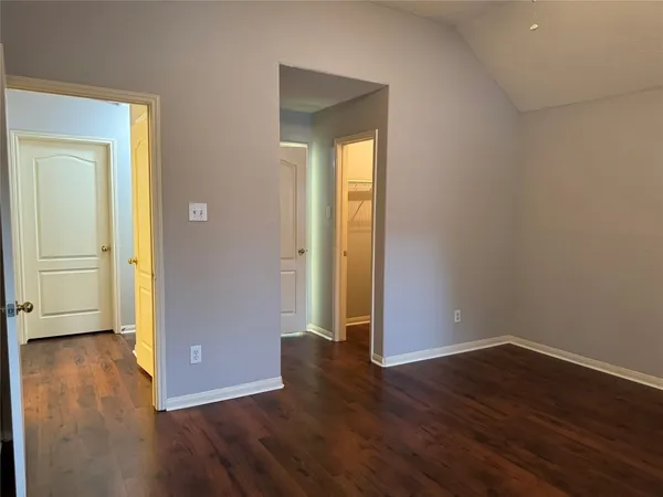 $2,400 | 2711 Kimbleton Court, Houston, TX 77082