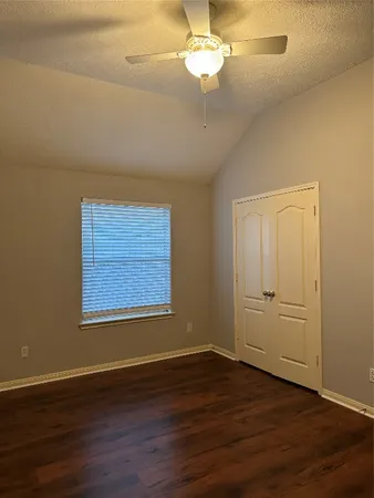 $2,400 | 2711 Kimbleton Court, Houston, TX 77082