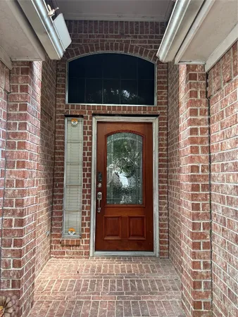 $2,400 | 2711 Kimbleton Court, Houston, TX 77082