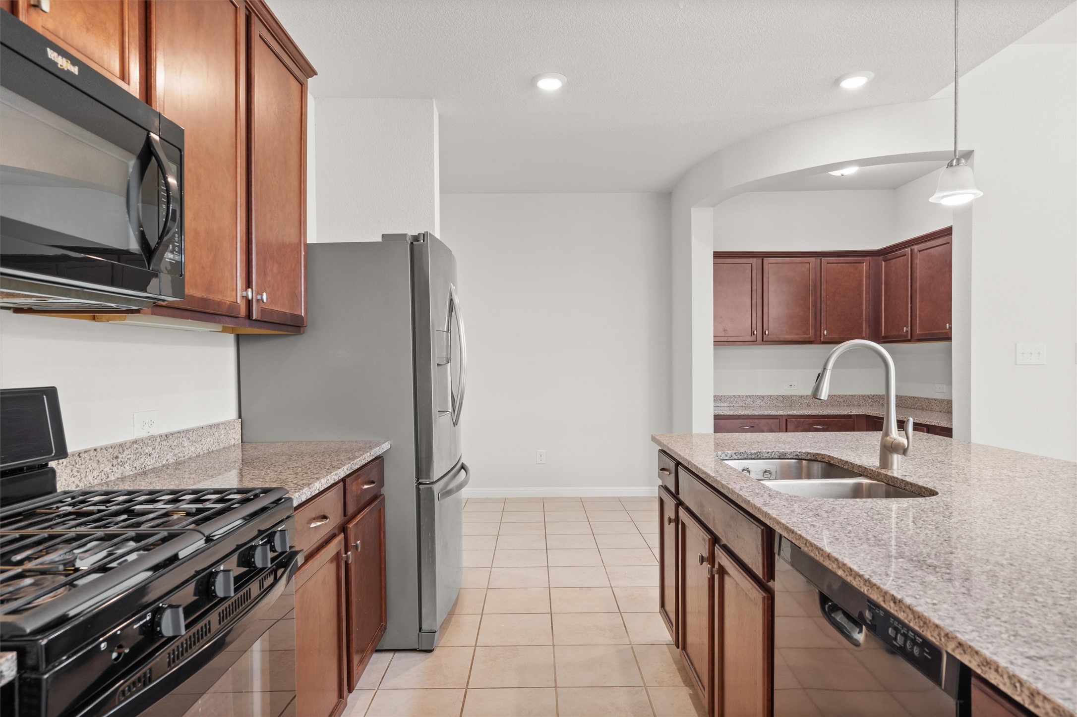 2124 Hat Bender Loop Round Rock, TX 78664 - Photo 11 of 33