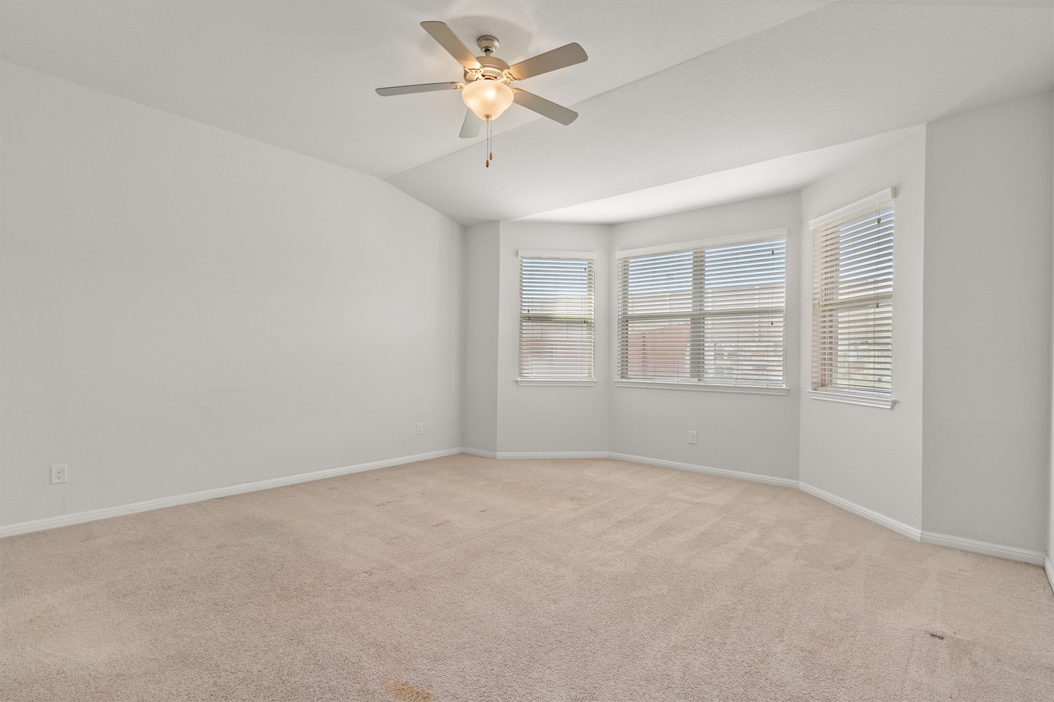 2124 Hat Bender Loop Round Rock, TX 78664 - Photo 19 of 33