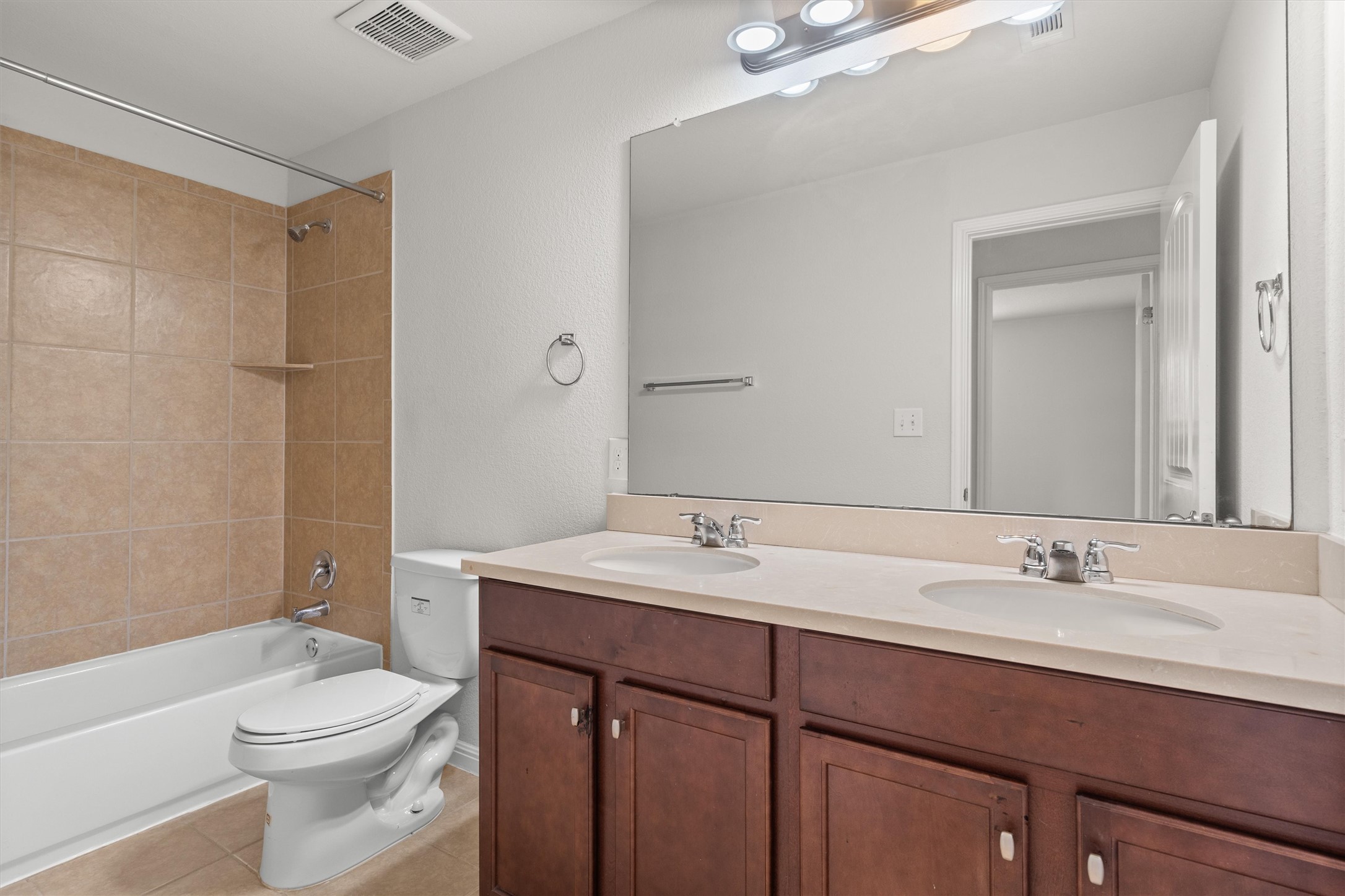 2124 Hat Bender Loop Round Rock, TX 78664 - Photo 29 of 33