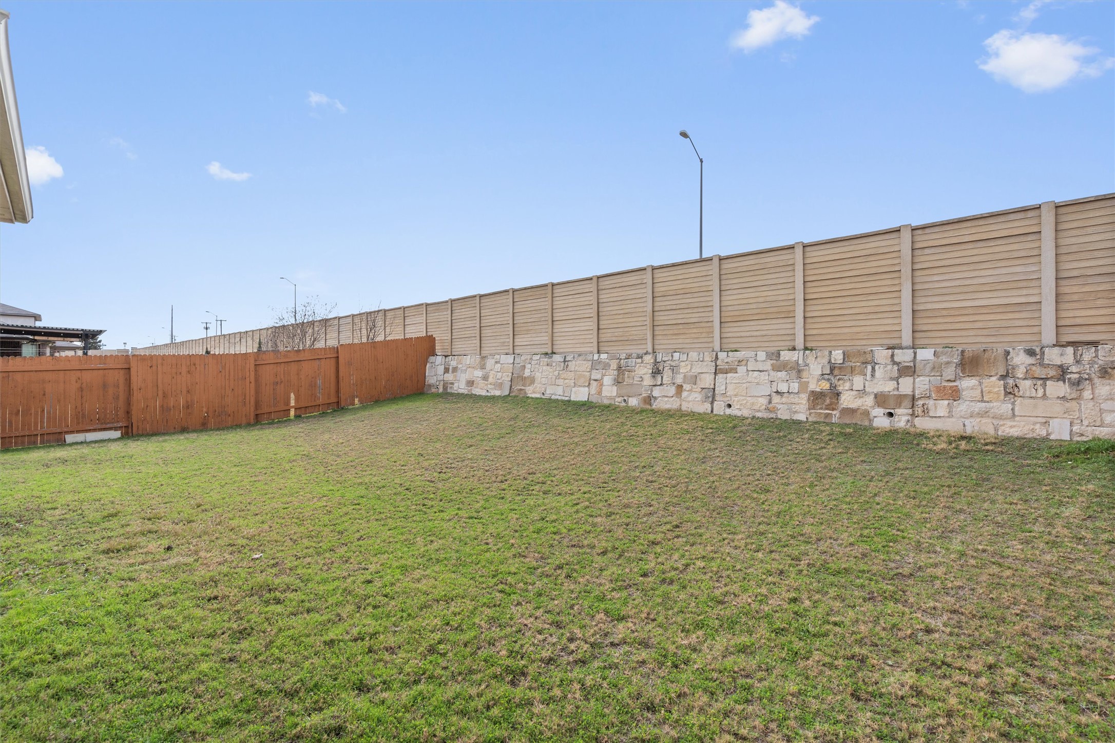 2124 Hat Bender Loop Round Rock, TX 78664 - Photo 31 of 33