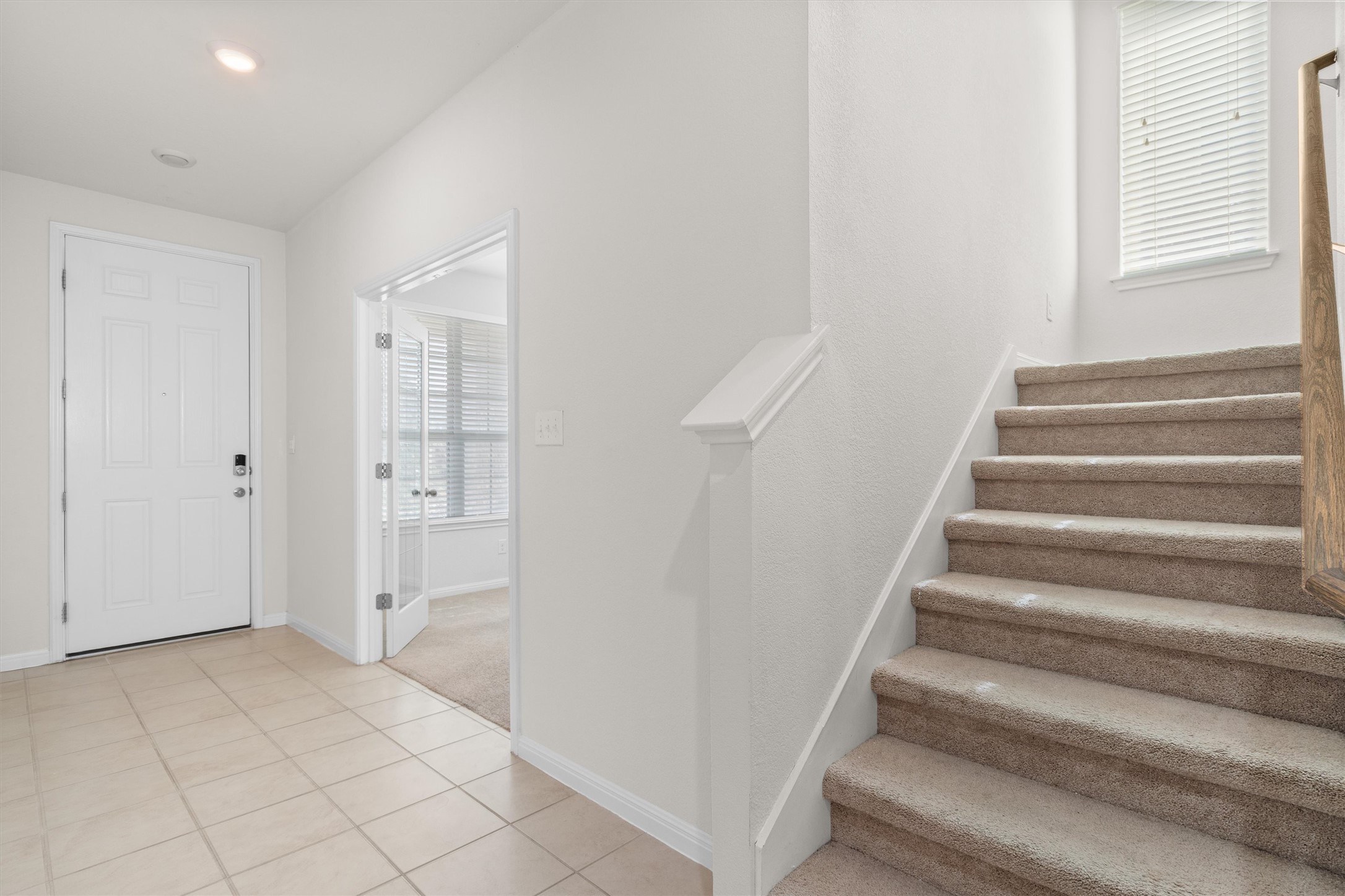 2124 Hat Bender Loop Round Rock, TX 78664 - Photo 5 of 33