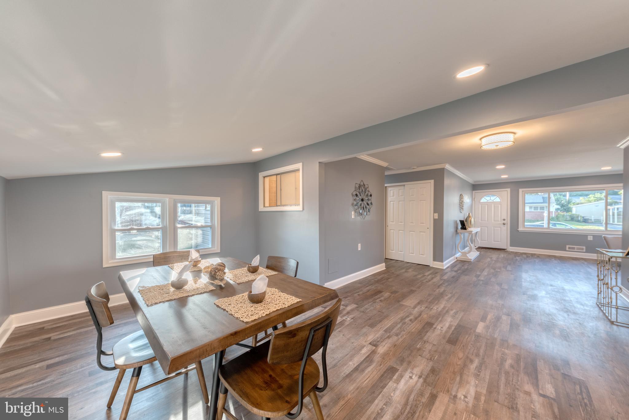 8722 Roper Road Baltimore, MD 21234 - Photo 5 of 23 Plenty of light with 5 windows in the dining room!