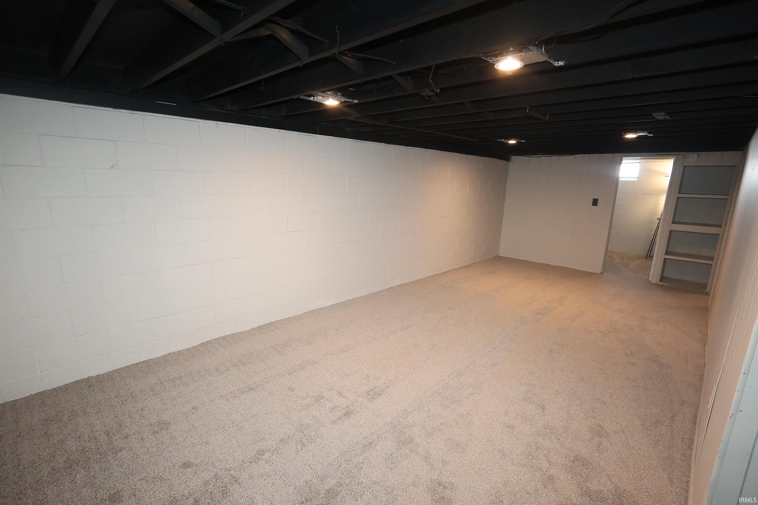 300 Hoover Road Elkhart, IN 46514 - Photo 14 of 25 Gallery Image 14