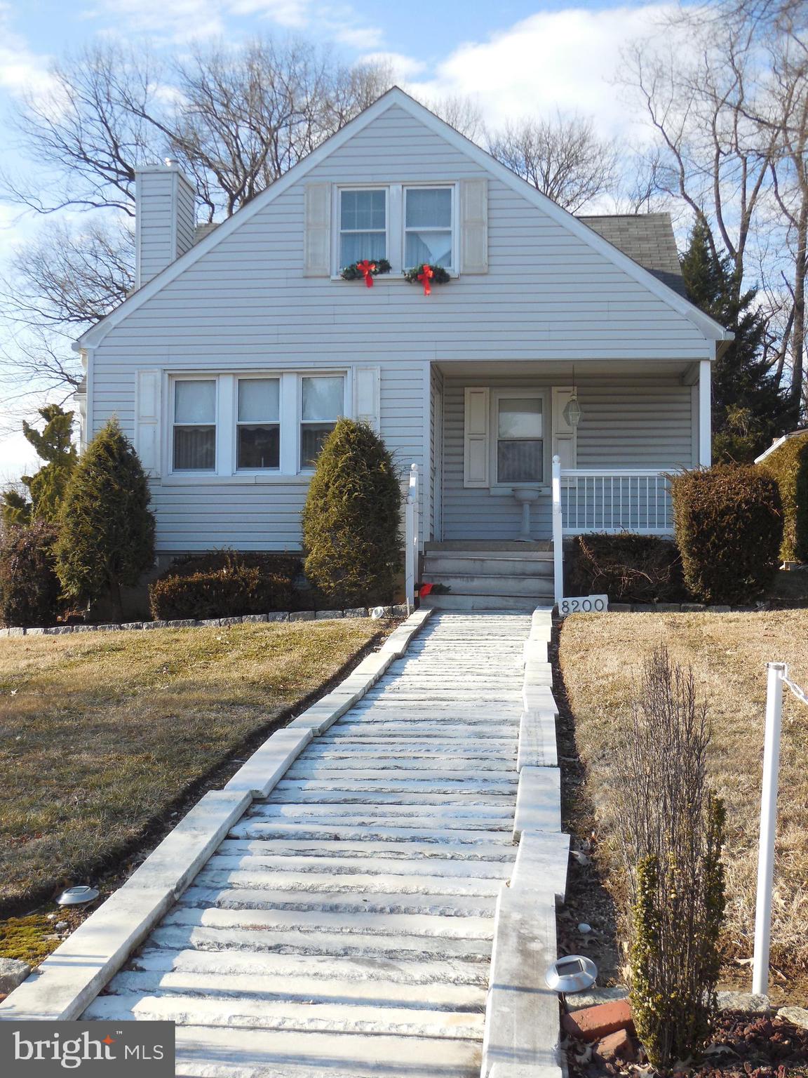8200 Philadelphia Road Baltimore, MD 21237 - Photo 4 of 41 a front view of a house