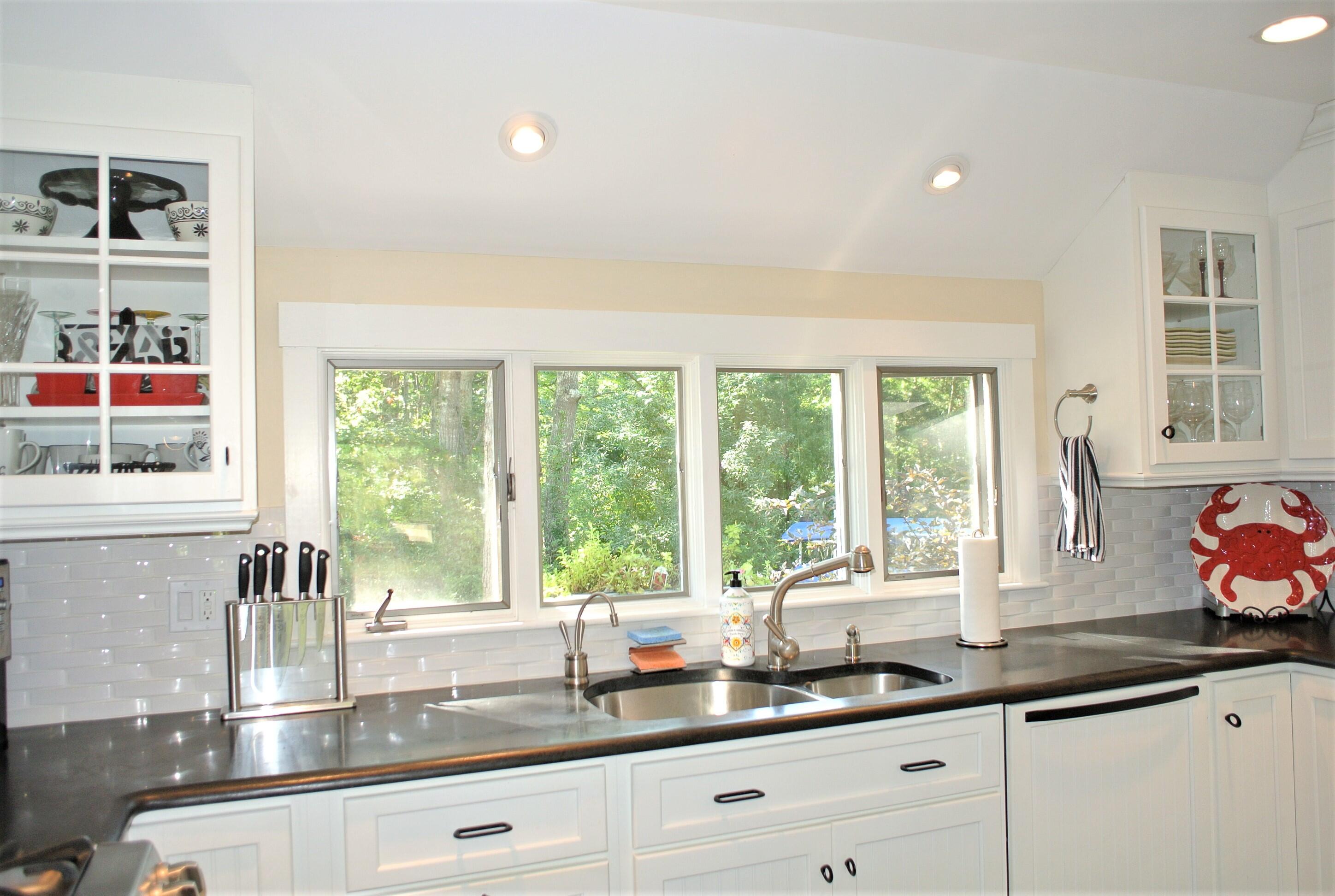184 Rock Landing Road Mashpee, MA 02649 - Photo 7 of 53 DSC_4563