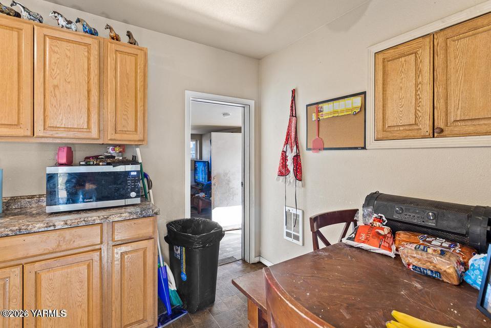 1215 Cherry Avenue Yakima, WA 98902 - Photo 11 of 17 1215 Cherry Ave.