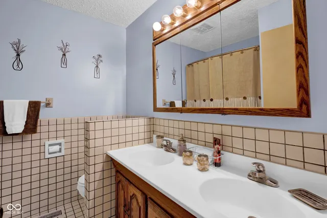 $405,000 | 10495 Deer Run, Poland, IN 47868