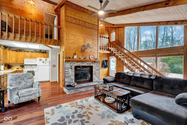 $405,000 | 10495 Deer Run, Poland, IN 47868