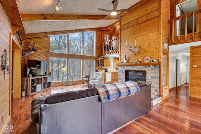 $405,000 | 10495 Deer Run, Poland, IN 47868