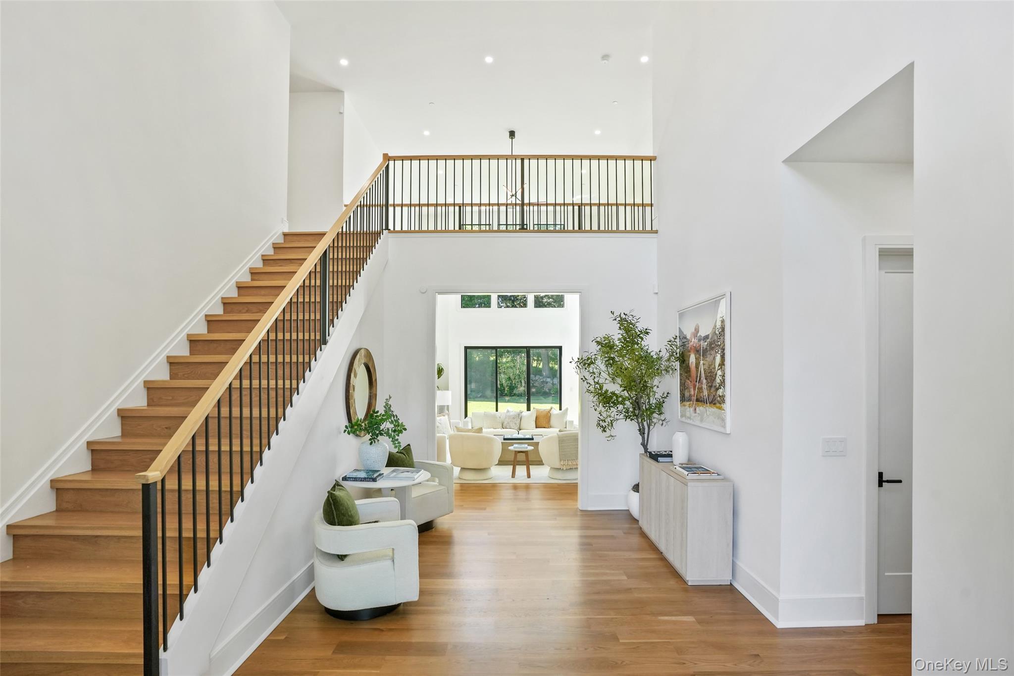 11 Boxwood Lane Rye, NY 10580 - Photo 4 of 29 a view of a living room and entryway