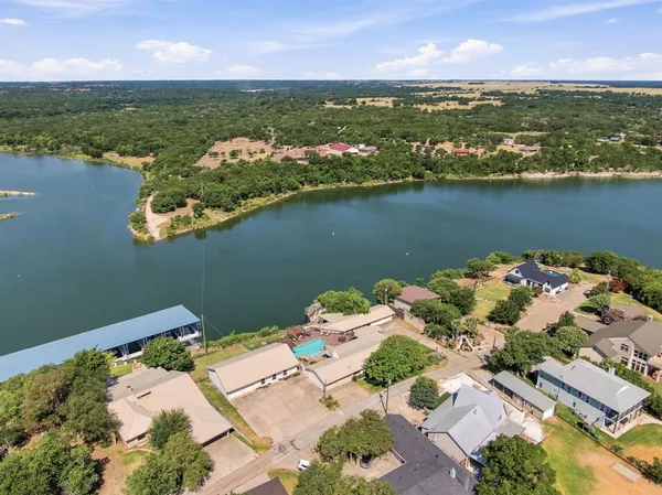 $949,000 | 311 County Road 1710, Clifton, TX 76634