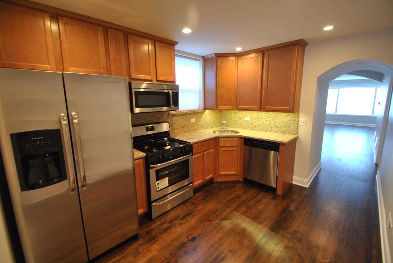 Undisclosed Address Chicago, IL 60630 - Photo 3 of 8