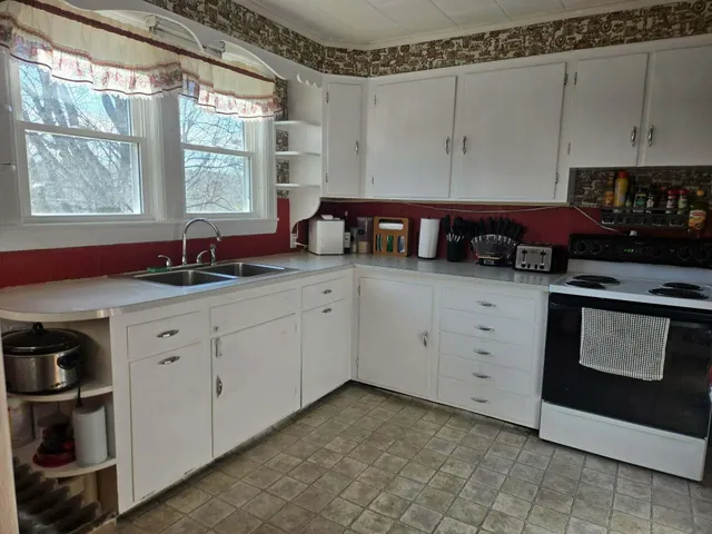 $199,000 | 1180 West Main Street, Dover-Foxcroft, ME 04426