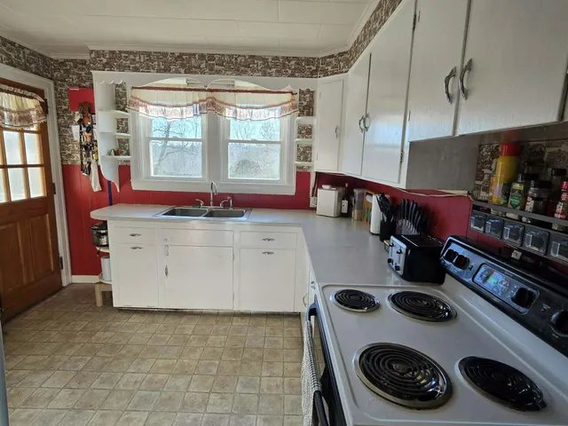 $199,000 | 1180 West Main Street, Dover-Foxcroft, ME 04426