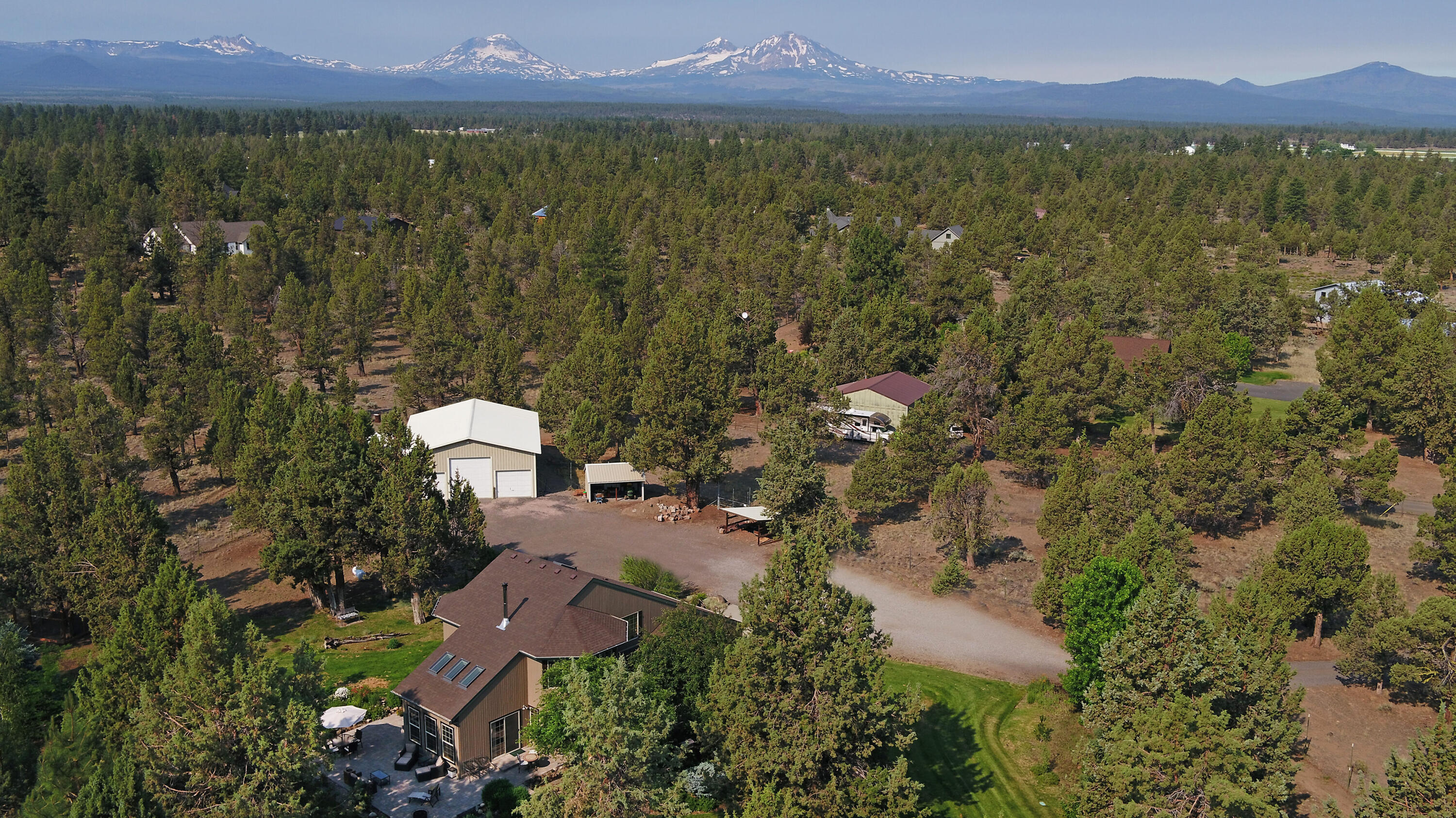 17493 Forked Horn Road Sisters, OR 97759 - Photo 34 of 40 34