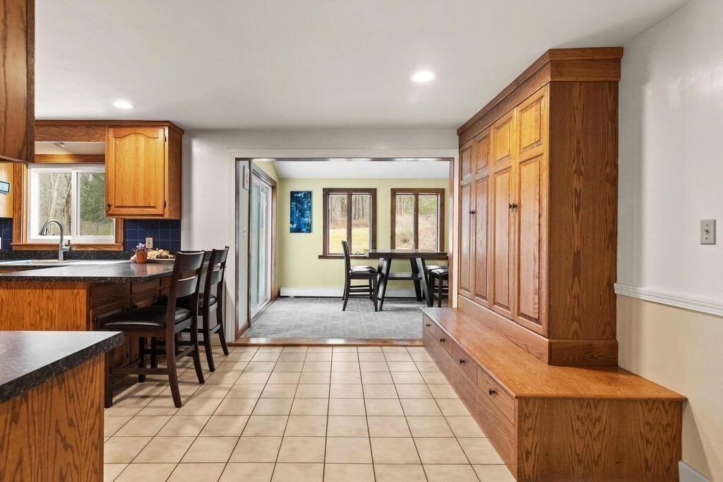 22 Woodside Road Topsfield, MA 01983 - Photo 11 of 27