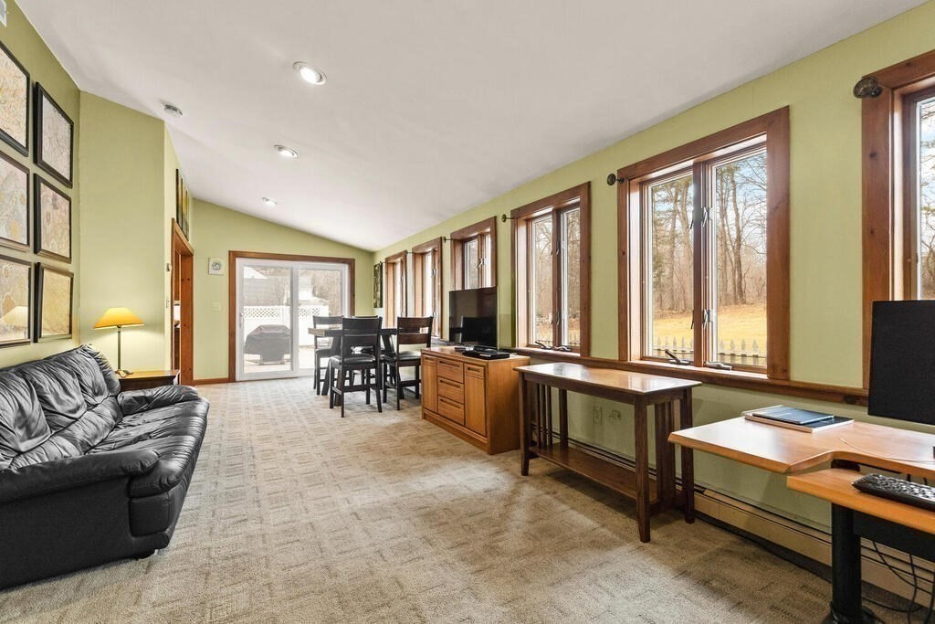 22 Woodside Road Topsfield, MA 01983 - Photo 13 of 27