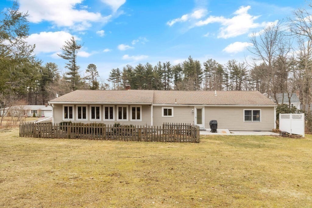 22 Woodside Road Topsfield, MA 01983 - Photo 21 of 27
