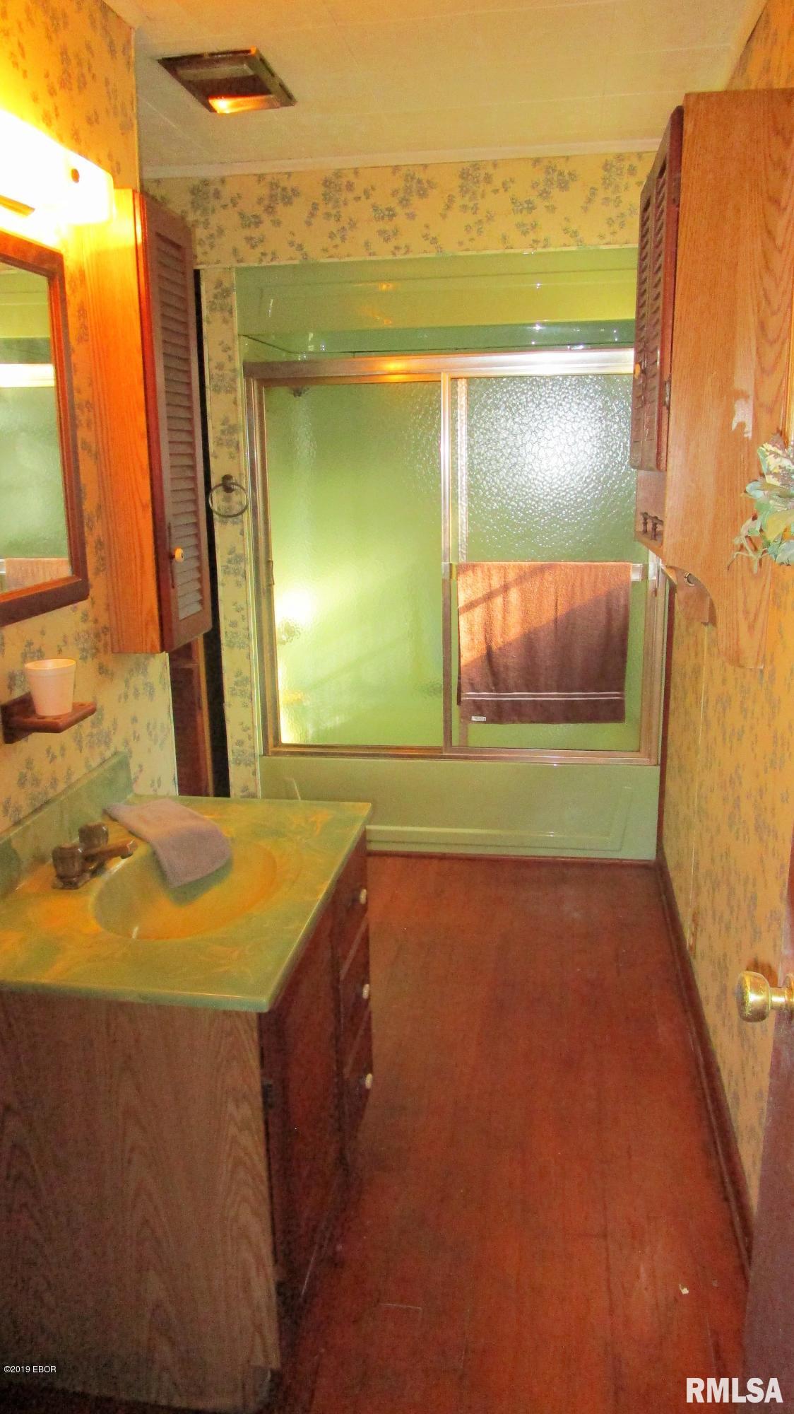 305 Karr Street Flora, IL 62839 - Photo 30 of 44 Gallery Image 30